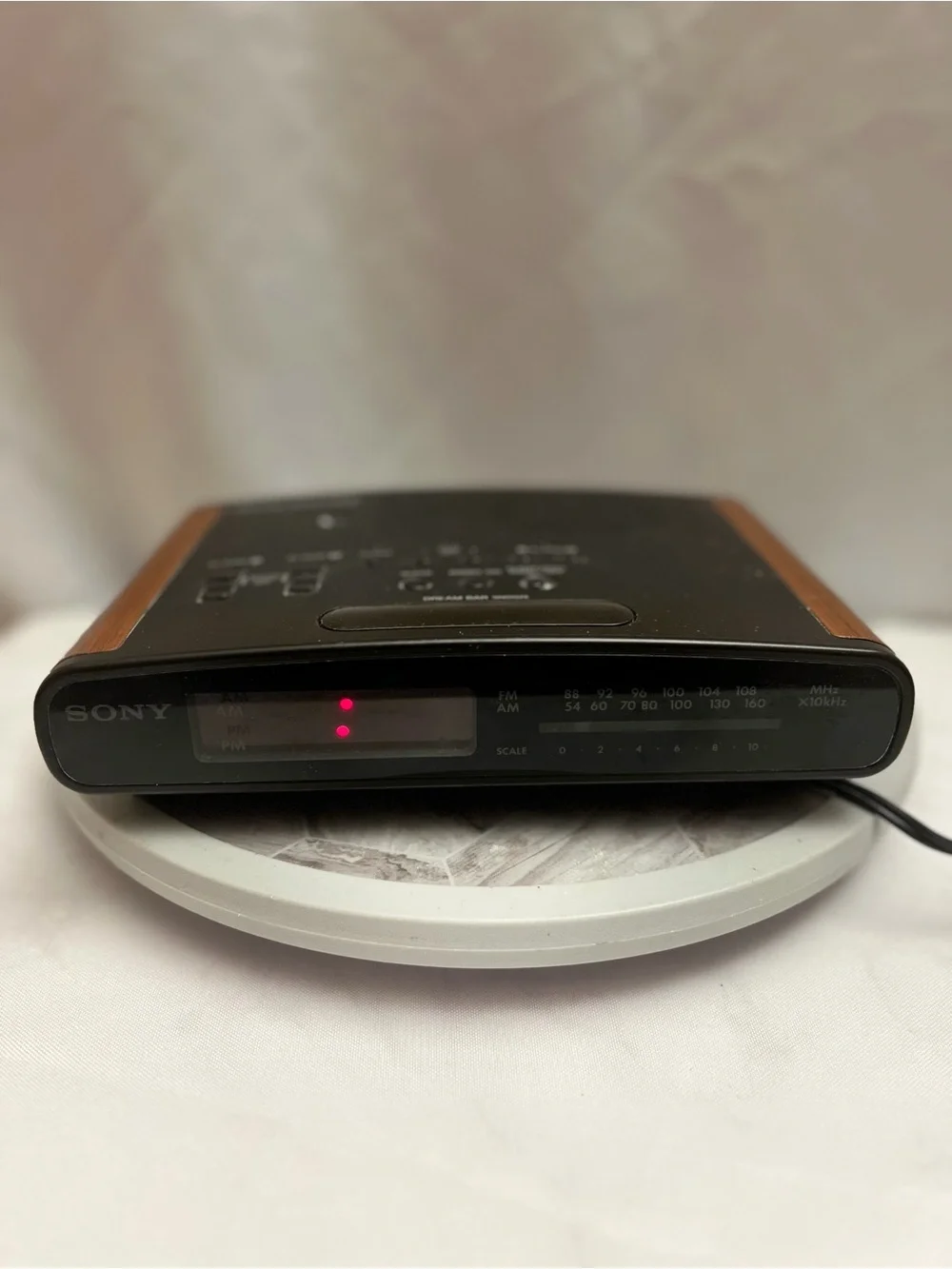 Vintage Sony Dream Machine ICF-C420 Dual Alarm AM/FM Clock Radio Woodgrain